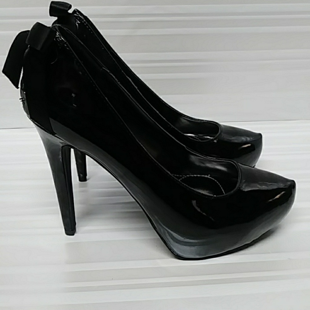 SOFIA VERGARA STILETTO HEELS